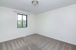 3920 Shoreline Dr, Hanover Park, IL 60133 - Photo 12