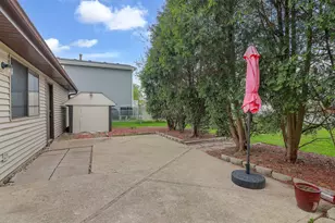 3920 Shoreline Dr, Hanover Park, IL 60133 - Photo 20