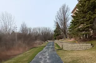 11555 Settlers Pond Way, Orland Park, IL 60467 - Photo 18