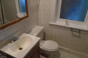 5416 W Waveland Ave, Chicago, IL 60641 - Photo 8