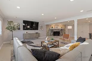 950 W Hillside St, Palatine, IL 60067 - Photo 26