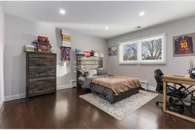 950 W Hillside Street, Palatine, IL 60067 - Photo 20