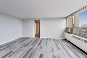 3950 N Lake Shore Dr, Chicago, IL 60613 - Photo 4