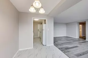 3950 N Lake Shore Dr, Chicago, IL 60613 - Photo 8