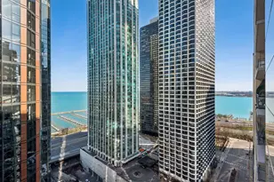 201 N Westshore Dr, Chicago, IL 60601 - Photo 14