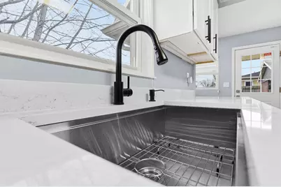 7303 W 75th Street, Bridgeview, IL 60455 - Photo 14