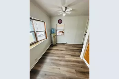 7500 Elmhurst Road #405, Des Plaines, IL 60018 - Photo 4