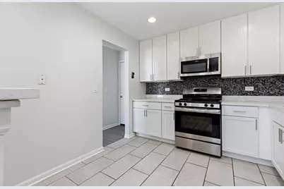 720 Hoover Drive, Carol Stream, IL 60188 - Photo 4