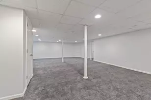 720 Hoover Dr, Carol Stream, IL 60188 - Photo 24