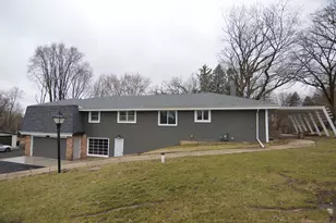 34550 N Wilson Rd, Ingleside, IL 60041 - Photo 2