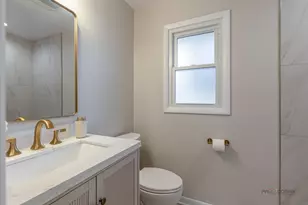 1967 Red Fox Ln, Green Oaks, IL 60048 - Photo 16