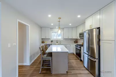 1967 Red Fox Lane, Green Oaks, IL 60048 - Photo 6