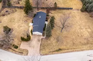 1967 Red Fox Ln, Green Oaks, IL 60048 - Photo 32