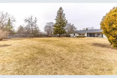 1967 Red Fox Lane, Green Oaks, IL 60048 - Photo 24
