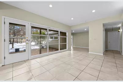 949 Ridgewood Drive, Highland Park, IL 60035 - Photo 18