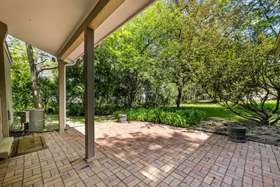 949 Ridgewood Drive, Highland Park, IL 60035 - Photo 14