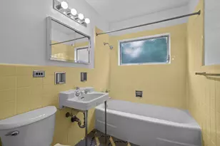949 Ridgewood Dr, Highland Park, IL 60035 - Photo 12