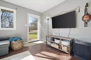 206 N Grove St, Normal, IL 61761 - Photo 4