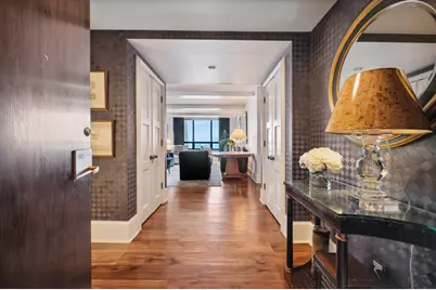 [Address not provided], Chicago, IL 60611 - Photo 2