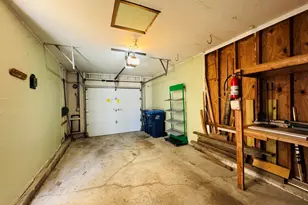 923 Daniels Ct, Schaumburg, IL 60194 - Photo 20