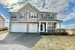 995 Bluff Quarry Dr, South Elgin, IL 60177 - Photo 2