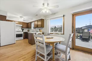 104 Augusta Rd, Oswego, IL 60543 - Photo 10