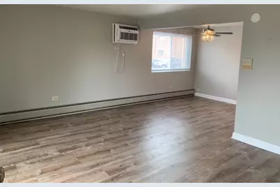 7913 S 83rd Avenue #1N, Justice, IL 60458 - Photo 2