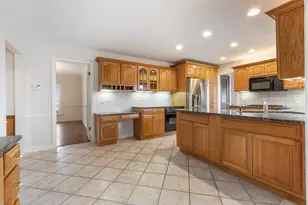 1440 Elizabeth Ln, Glenview, IL 60025 - Photo 10