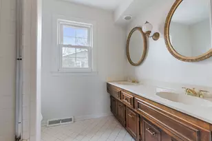 1440 Elizabeth Ln, Glenview, IL 60025 - Photo 22