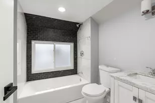 5542 W 64th St, Chicago, IL 60638 - Photo 20