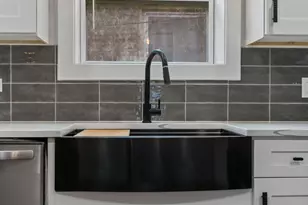 5542 W 64th St, Chicago, IL 60638 - Photo 16