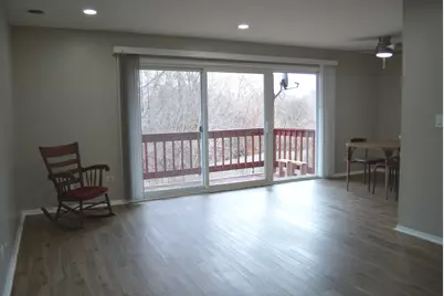 255 E Court Of Shorewood #8, Vernon Hills, IL 60061 - Photo 2