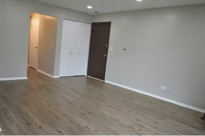 255 E Court Of Shorewood #8, Vernon Hills, IL 60061 - Photo 14