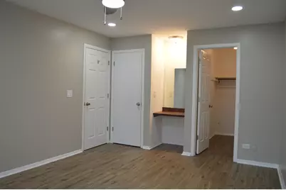 255 E Court Of Shorewood #8, Vernon Hills, IL 60061 - Photo 10