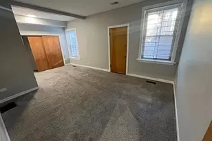 928 W Belle Plaine Ave, Chicago, IL 60613 - Photo 18