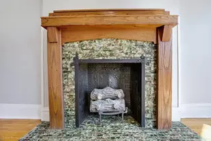 928 W Belle Plaine Ave, Chicago, IL 60613 - Photo 2