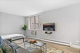 541 W Oakdale Ave, Chicago, IL 60657 - Photo 6