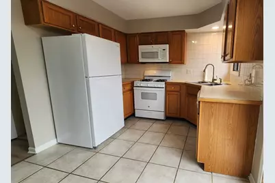 400 Echo Lane #4, Aurora, IL 60504 - Photo 2