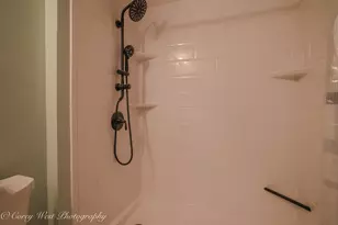 356 Woodview Cir, Elgin, IL 60120 - Photo 14