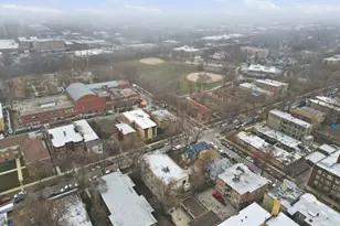 1942 W Fargo Ave, Chicago, IL 60645 - Photo 32