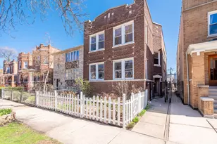 3041 N Davlin Ct, Chicago, IL 60618 - Photo 2