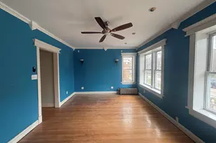 3041 N Davlin Ct, Chicago, IL 60618 - Photo 2