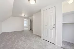 8705 S Saginaw Ave, Chicago, IL 60617 - Photo 22