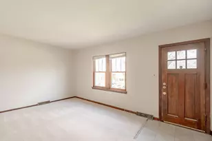 18032 Wildwood Ave, Lansing, IL 60438 - Photo 2