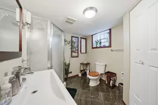 702 E 162nd Pl, South Holland, IL 60473 - Photo 6