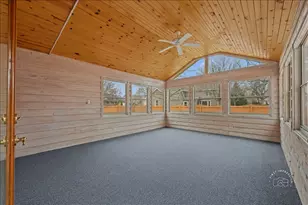 979 Millview Dr, Batavia, IL 60510 - Photo 14