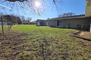 5455 Sand Ridge Rd, Morris, IL 60450 - Photo 4