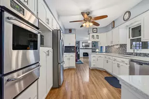 1017 Putnam Dr, Lockport, IL 60441 - Photo 2