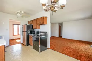 155 E Baker St, Manteno, IL 60950 - Photo 14