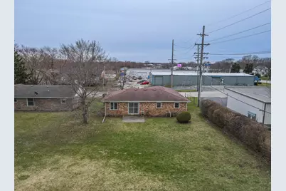 155 E Baker Street, Manteno, IL 60950 - Photo 34